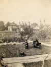Luther_Jerry_backyard.jpg (280524 bytes)